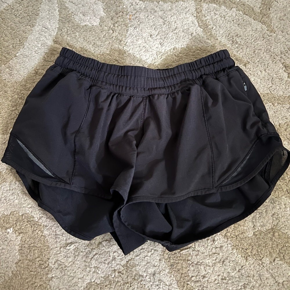 Hotty hot lululemon shorts (size 4)